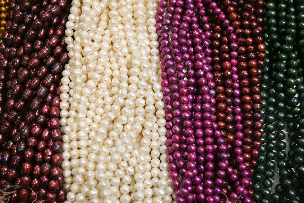 It's gem show time! Tucson sparkles with thousands of dealers